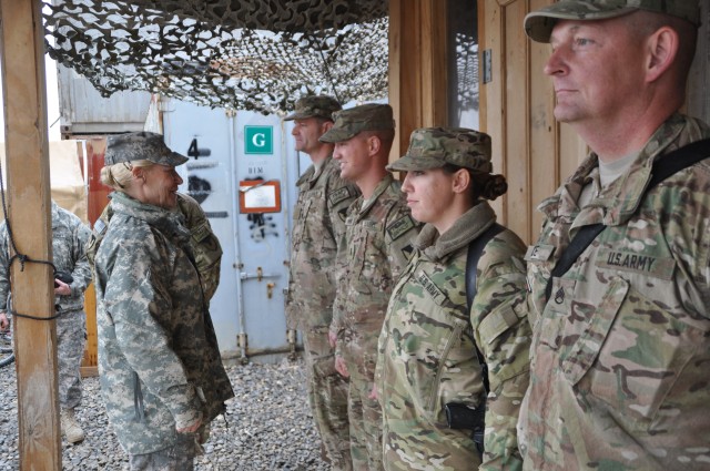 Gen. Ann E. Dunwoody visits AFSBn-KAF