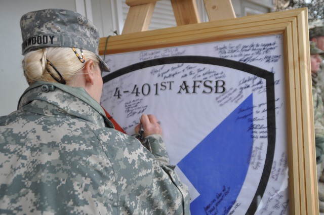 Gen. Ann E. Dunwoody visits AFSBn-KAF