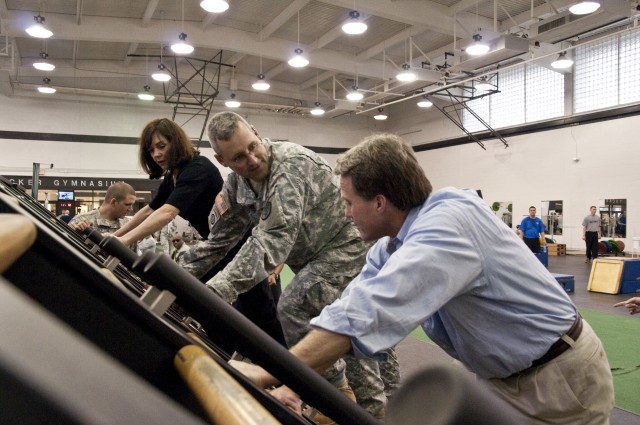 Taking care of those left behind: Foundation visits Fort Bragg