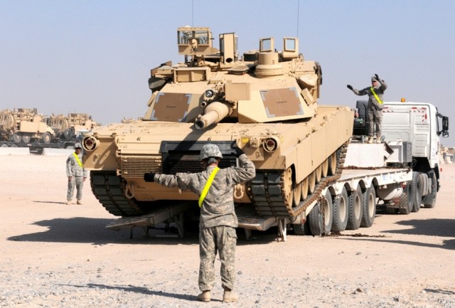 402nd AFSB issues equipment in Kuwait