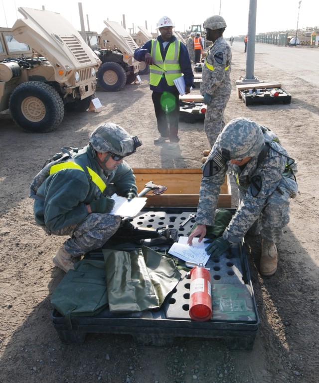 402nd AFSB issues equipment in Kuwait