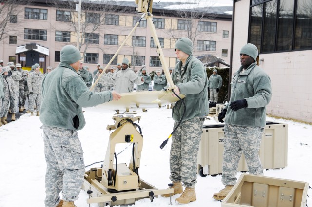 VSAT keeps HR Soldiers combat ready
