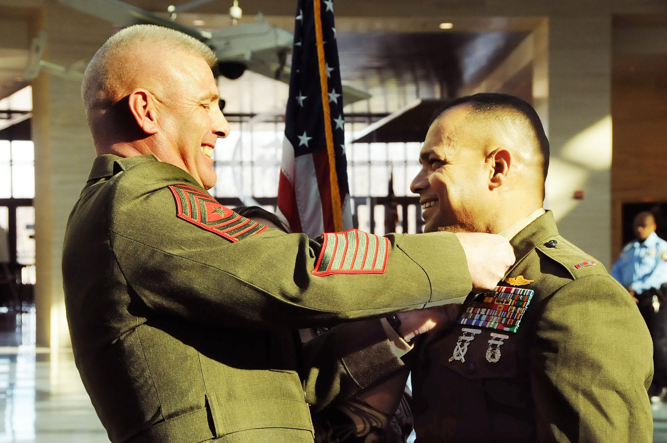 marine-promoted-to-top-warrant-officer-rank-article-the-united