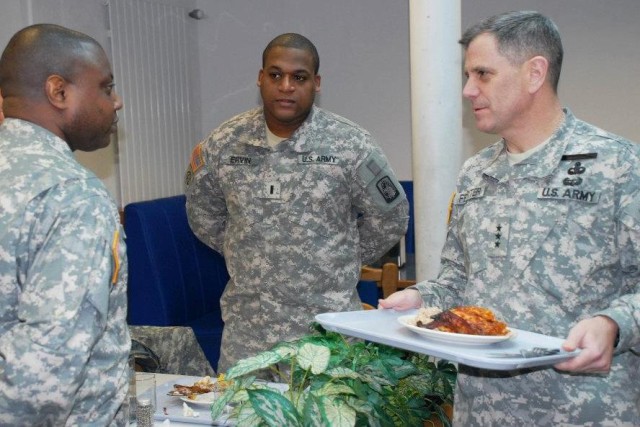 LTG Mike Ferriter visits IMCOM-Europe