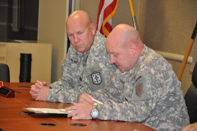 1st ID CSM speaks with 193rd BSB CSM