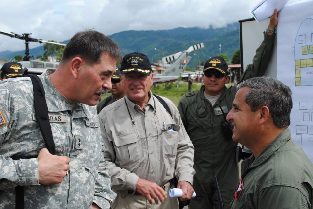 Army South commander visits Peru