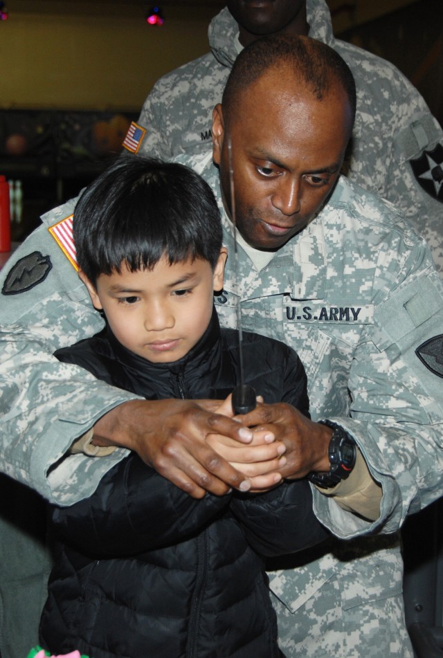 Army befriends youth home