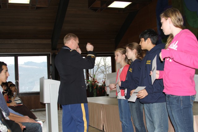 Seminar shapes new generation of leaders