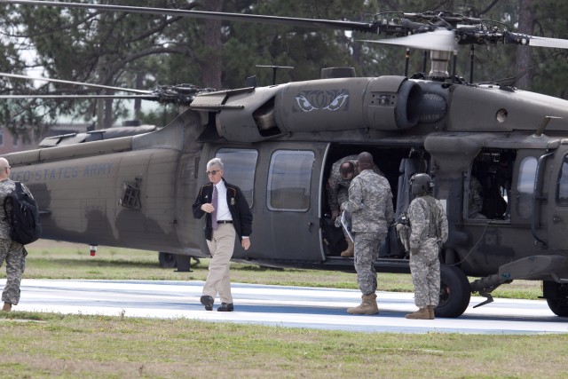 Army Secretary visits 3rd ID, says budget cuts won't rest on shoulders of Soldiers, Families