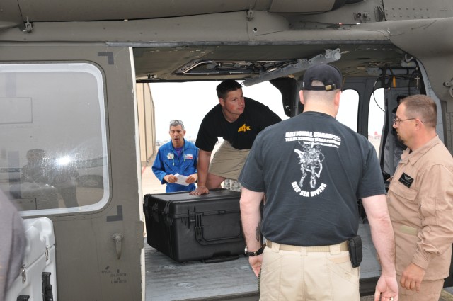 Active Duty Dives Into Black Hawks