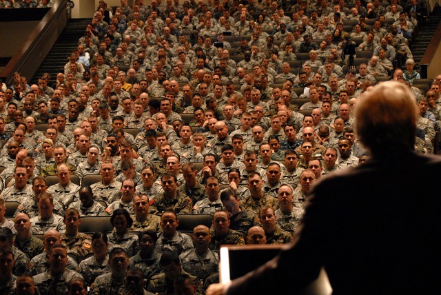 Rumsfeld speaks at Fort Leavenworth
