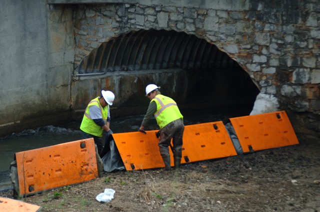 Aqua Levee Installation