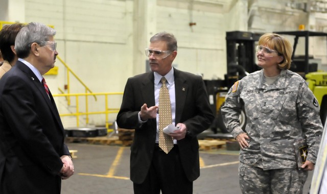 Rock Island Arsenal leadership hosts Iowa governor