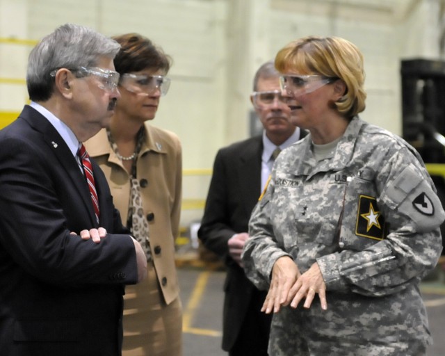 Rock Island Arsenal leaderhip hosts Iowa governor