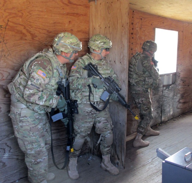 New York Army National Guard Stabilization and Transition Team Trains for Afghan Mission 