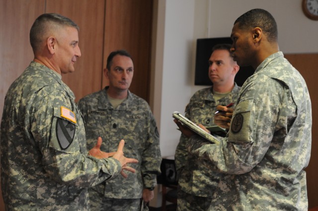 SMA Listens and Speaks with Soldiers in WTB-Europe