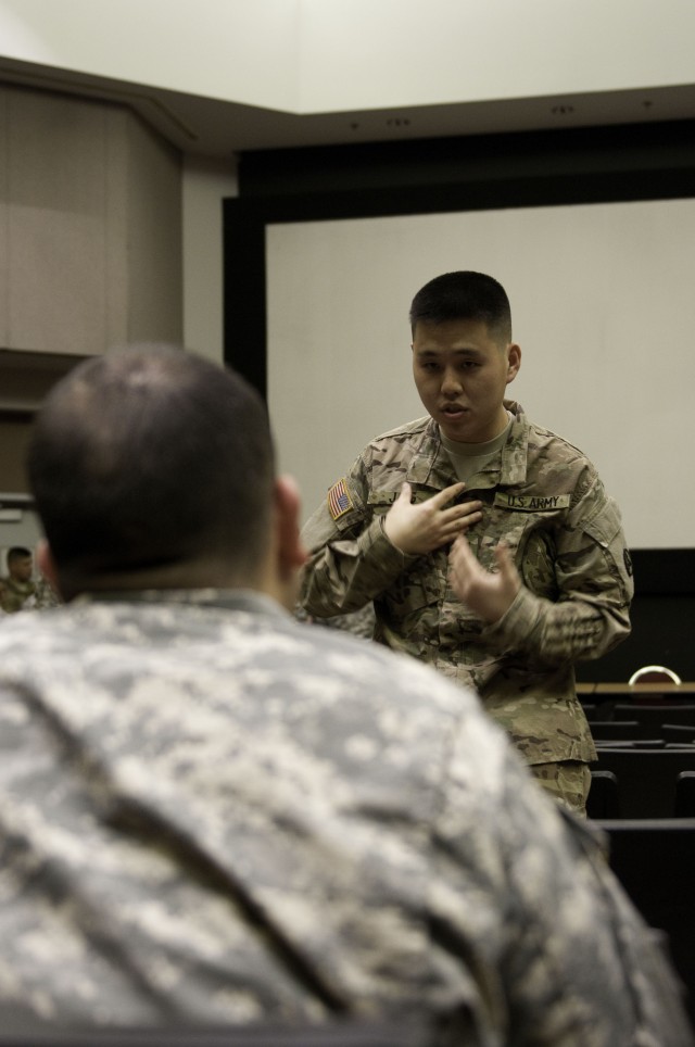 Sustainers visit U of L, advise ROTC cadets