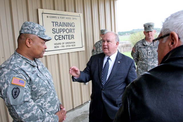 Under Secretary visits Fort Hood