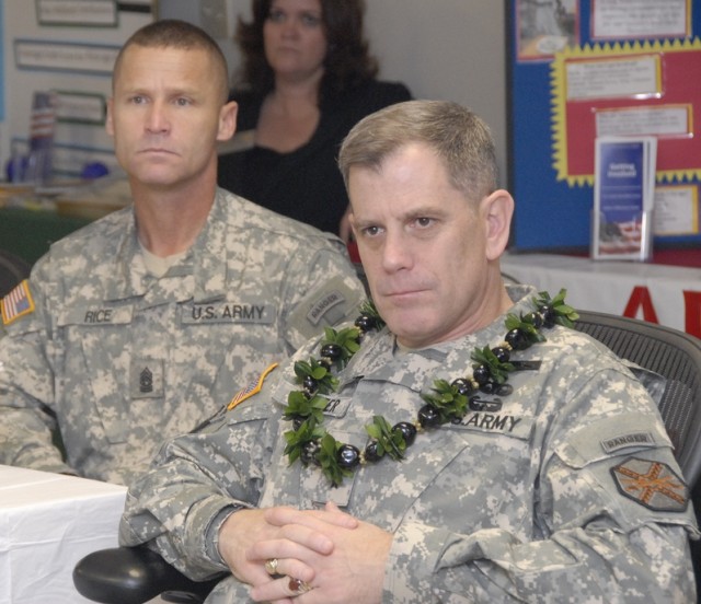 Hawaiian installations welcome IMCOM leadership