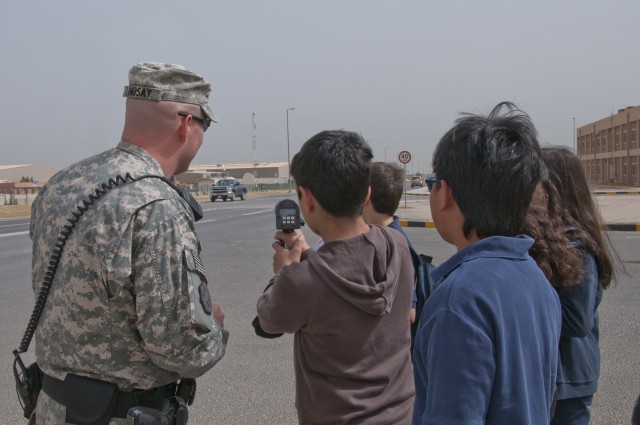 Camp Arifjan hosts Kuwaiti students