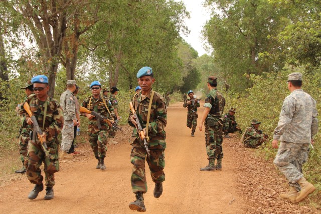 Counter IED experts prepare peacekeepers during Angkor Sentinel