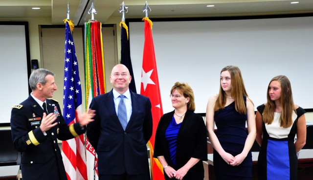 New senior Army civilian joins Executive Service ranks