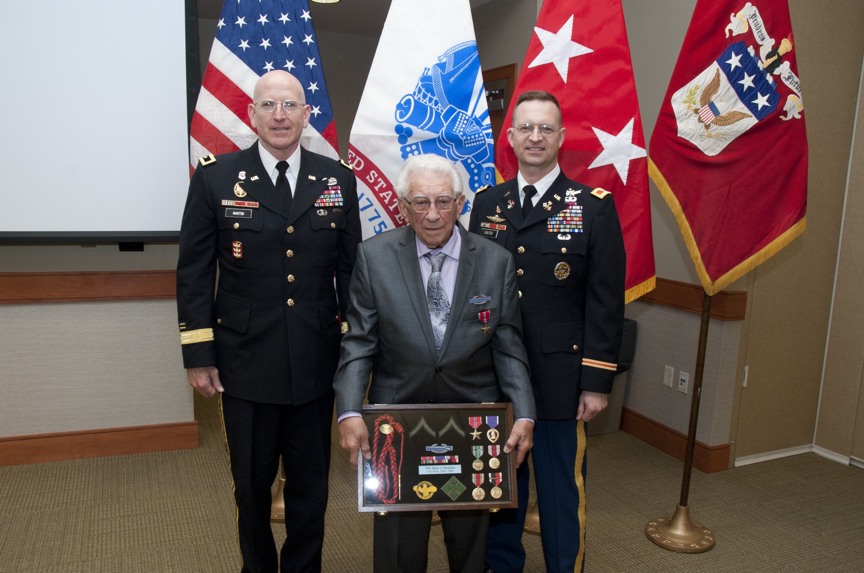 World War Ii Vet Finally Receives Medals For His Service Article The United States Army