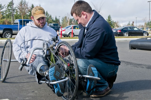 Hand-cycling clinic a new start for wounded Soldiers, veterans