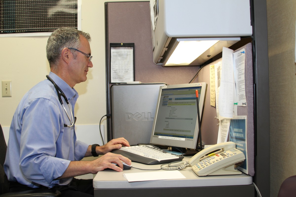 Secure messaging system connects patients, health care team 24/7