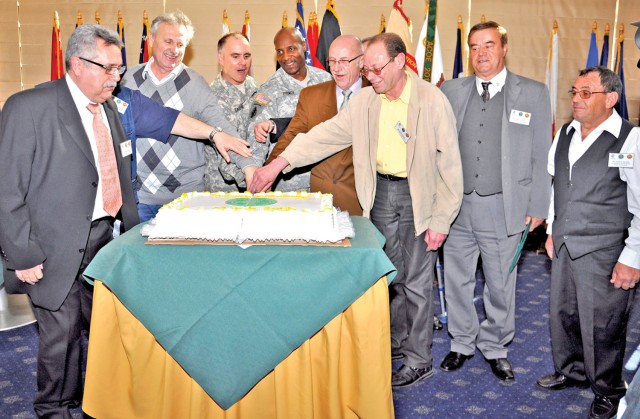 Leaders salute 1,295 years of service