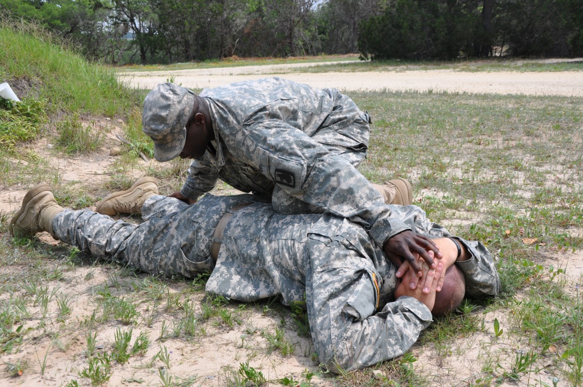 470th MI Brigade announces Soldier, NCO of Year Article The United