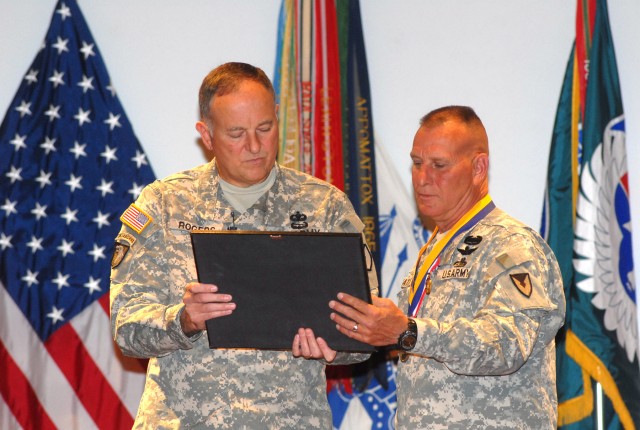 AMCOM senior enlisted concludes 35-year career