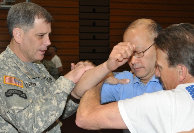 Using combatives to address customer service in IMCOM