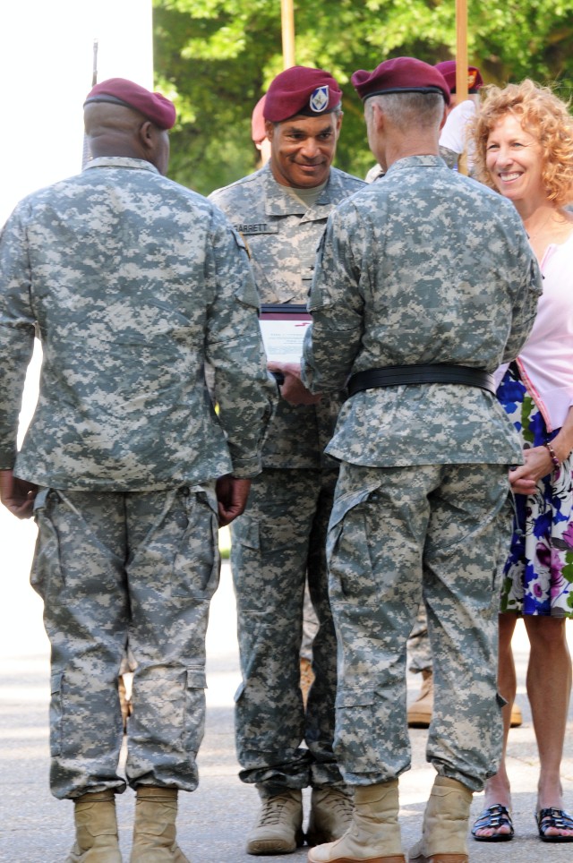 Fort Bragg Bids Farewell To XVIII Airborne Corps Chief Of Staff ...