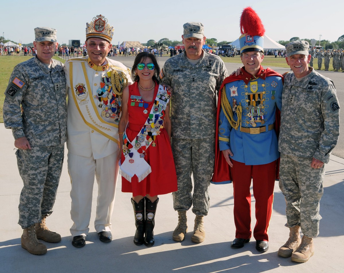 Grapevine veterans day parade