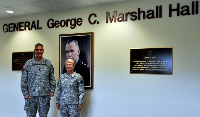 CG, Army Materiel Command, visits FORSCOM Headquarters