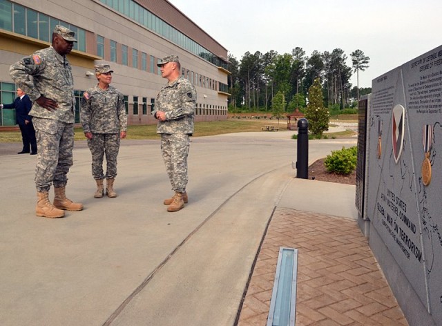 Gen. Austin and Gen Dunwoody at the AMC headquarters
