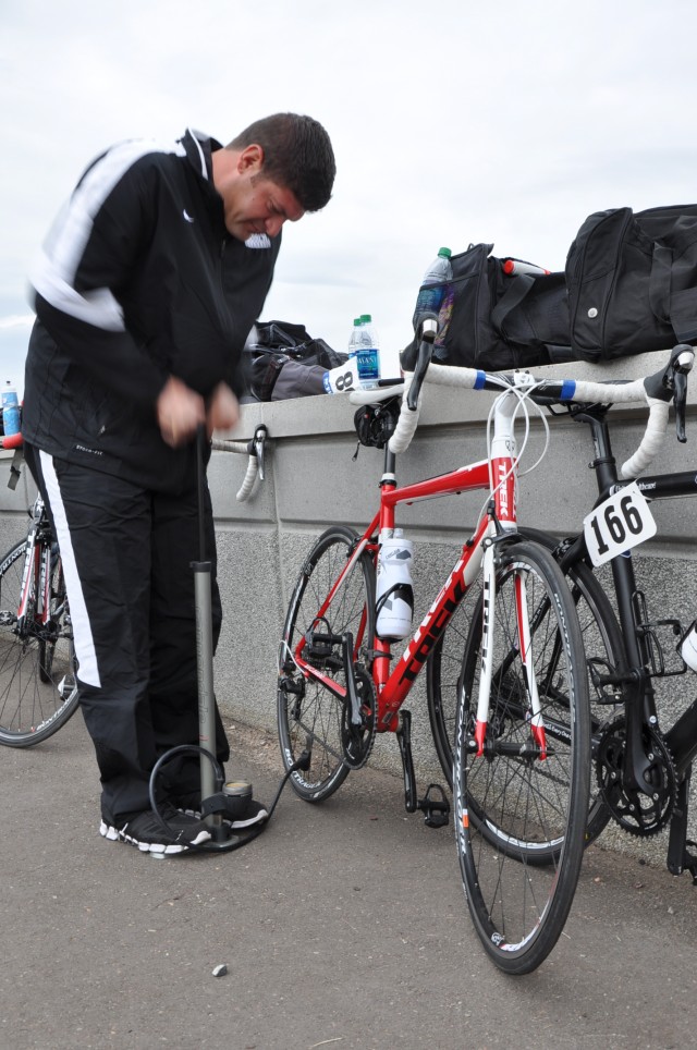 Signal Soldier competes in 2012 Warrior Games