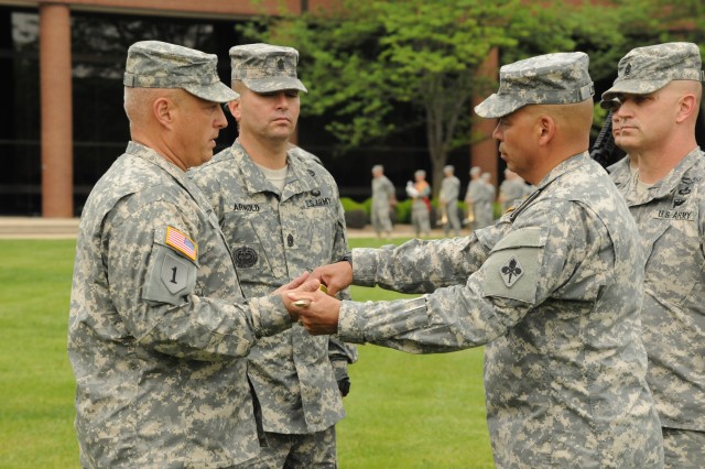 Fort Leonard Wood CBRNS command sergeant major retires, passes sword