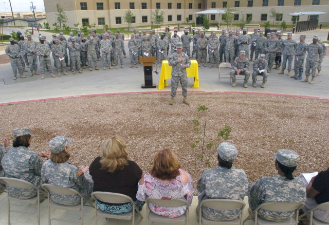 Blessing of the Hands ceremony honors Fort Hood nurses' healing 'touch'