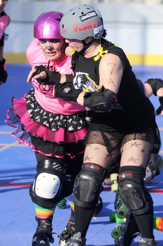 Zama Killer Katanas skate, shove their way to impressive performance in roller derby debut