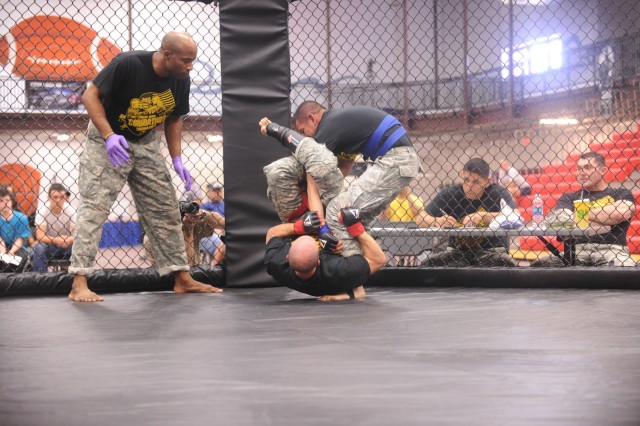 Fort Leonard Wood combatives tournament crowns top fighters