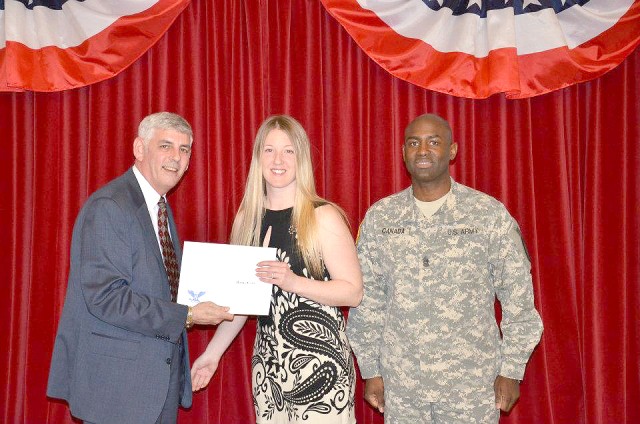 903rd CCBN Family Readiness Group leaders receive Presidents Volunteer Service Awards