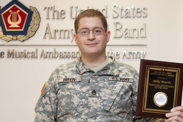 Army Field Band Soldier-Musician wins Entertainer of the Year