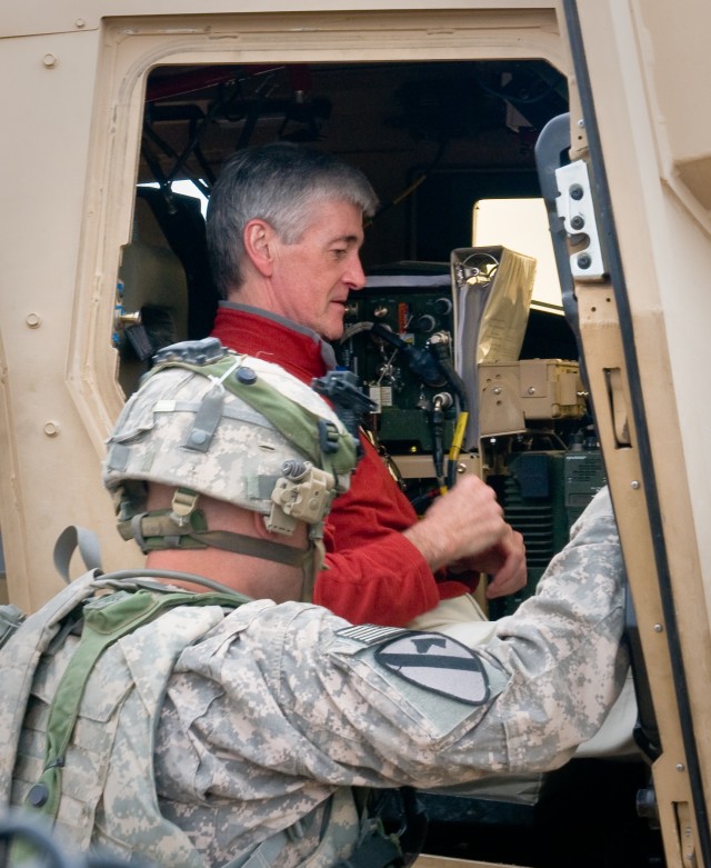 McHugh visits 'Heavy Metal' Brigade, speaks with Soldiers during NIE 12.2 