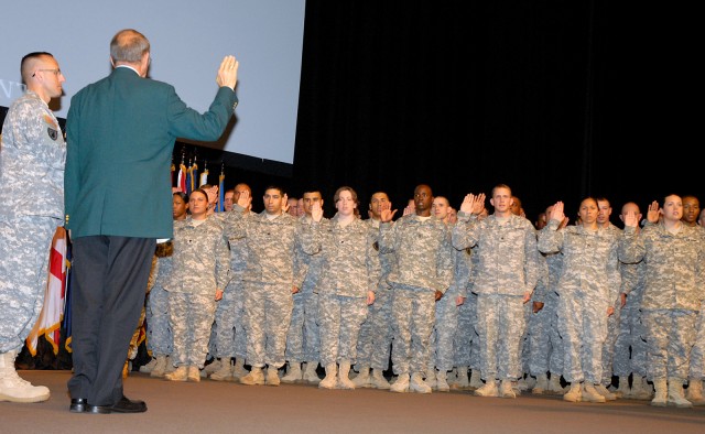 40th MP Bn. conducts mass re-enlistment