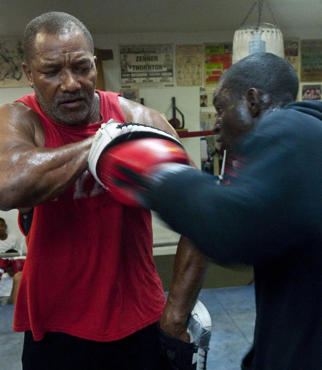 Hall of Famer boxer gives back to Fort Bragg Soldiers, community