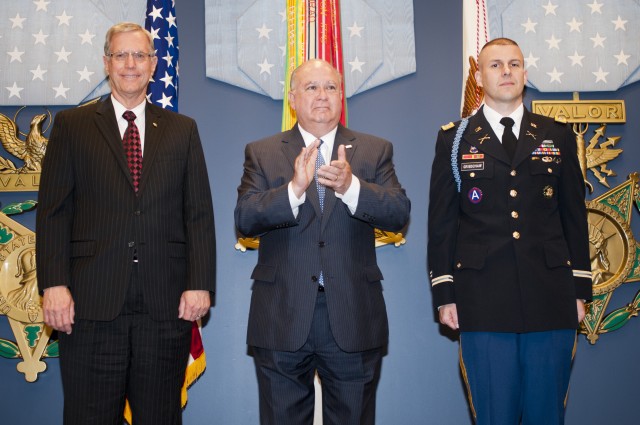 Army Under Secretary awards leaders for streamlining and saving the Army money