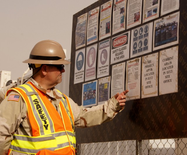 USACE employee wins Emergency Preparedness and Employee Safety Award