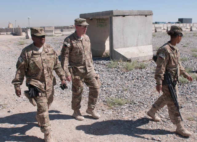 Sustainers visit Kandahar Transient Yard